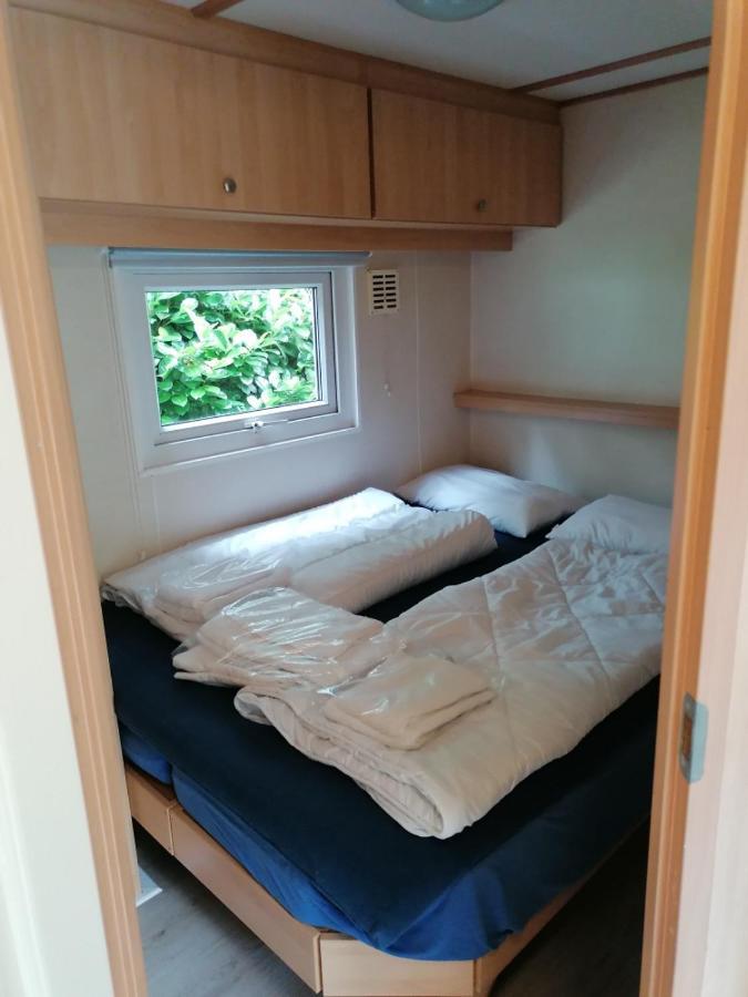 Chalet 4-6 Personen Epe F15 Van Alle Gemakken Voorzien Max Aantal Volwassen Personen Bedraagt 4 Экстерьер фото